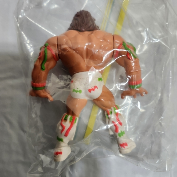 WWE WWF Ultimate Warrior Series 2 Action Figure with Colorful Details Loose - Picture 4 of 4
